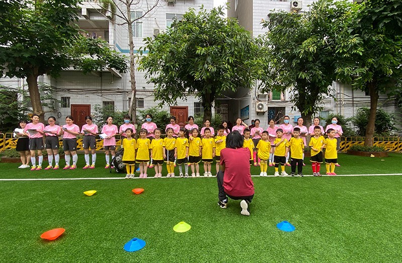不忘初心笃志前行,不忘初心追逐梦想砥砺前行