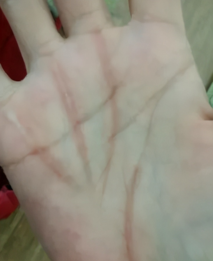 现在的纹身店有多赚钱,现在的纹身店