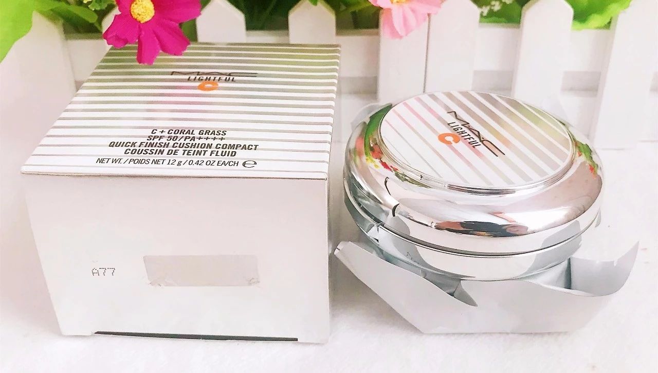 蜜粉和散粉不一样吗,蜜粉散粉粉饼的区别和使用