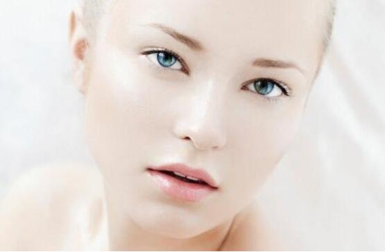 缺水长细纹怎么补救,怎么补水开始出现细纹了