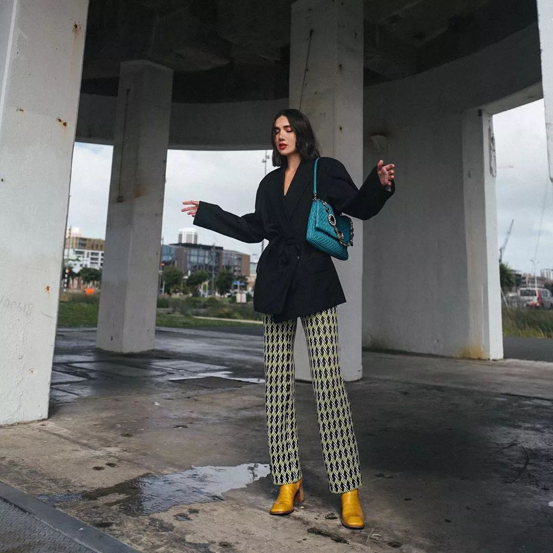 秋冬流行的靴子就买这3双,今年冬天必入款靴子