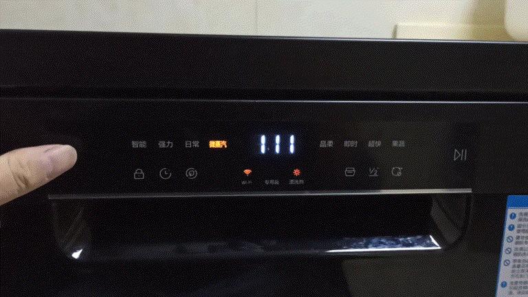 解放双手洗碗机图片,海尔eyw13028洗碗机测评