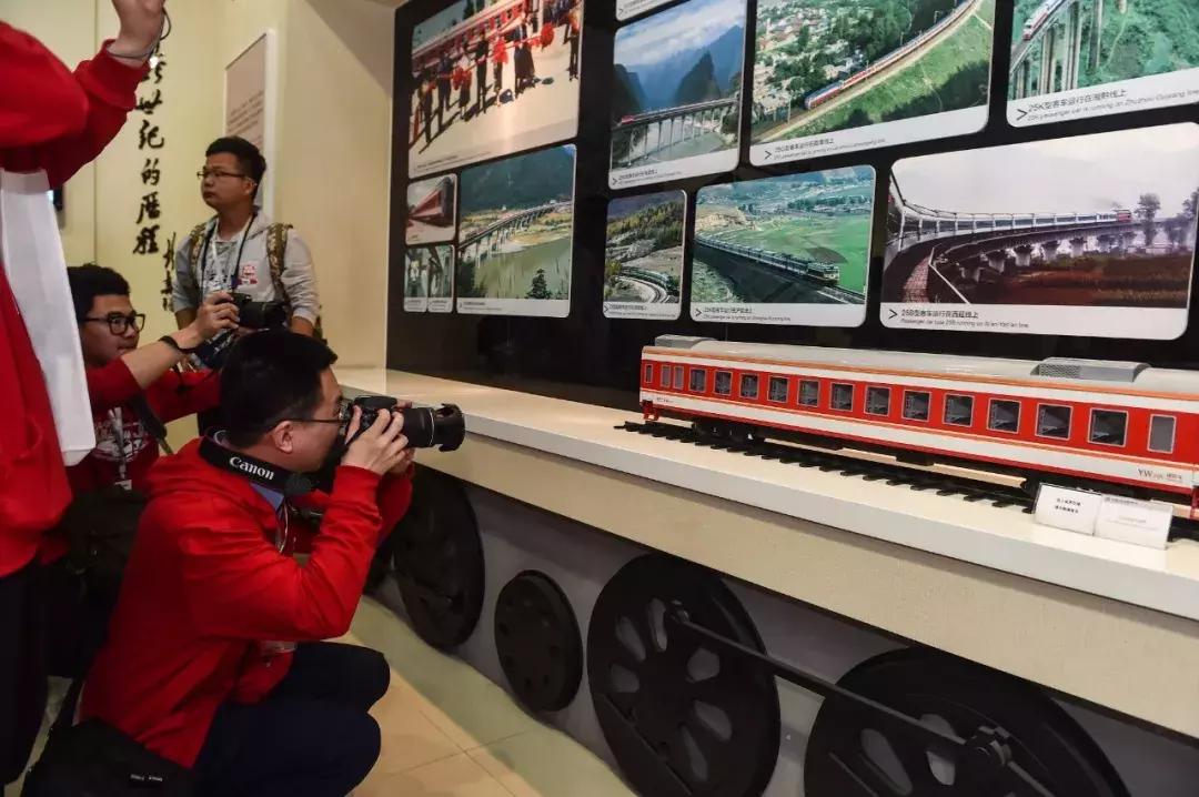 中车唐山公司高铁列车,中车唐山公司第一列高铁