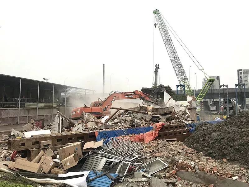 无锡一“*迁拆**户”滞留不搬官司打了三年被司法强制执行