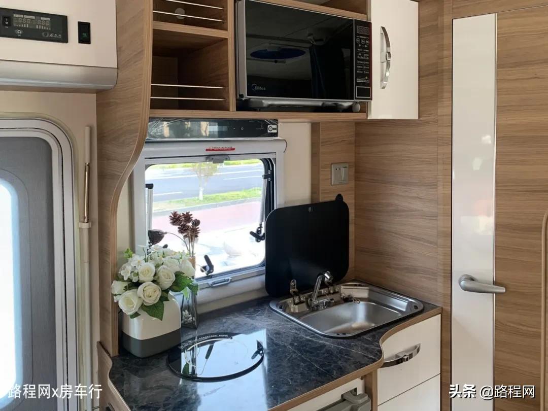 新星依途c600双拓展房车,新星通途c600