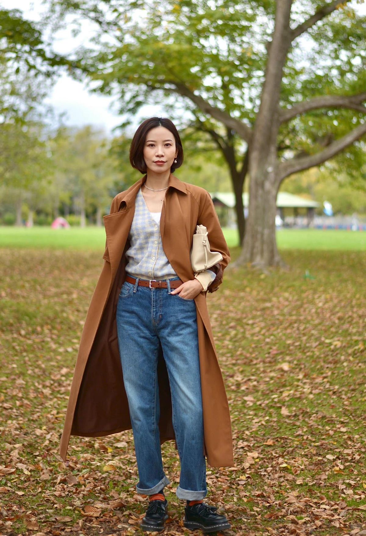 偏瘦的女人适合穿什么裤,胖女人春天穿什么样的裤显瘦