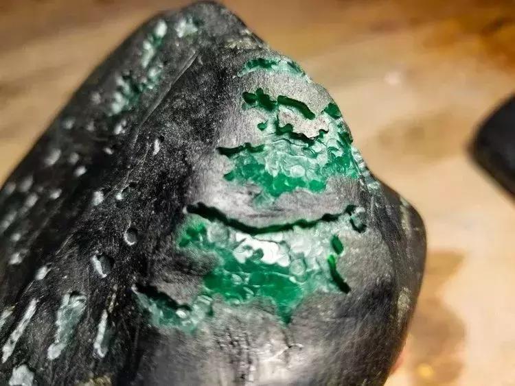 翡翠大王价值千万,翡翠大王赌石神话