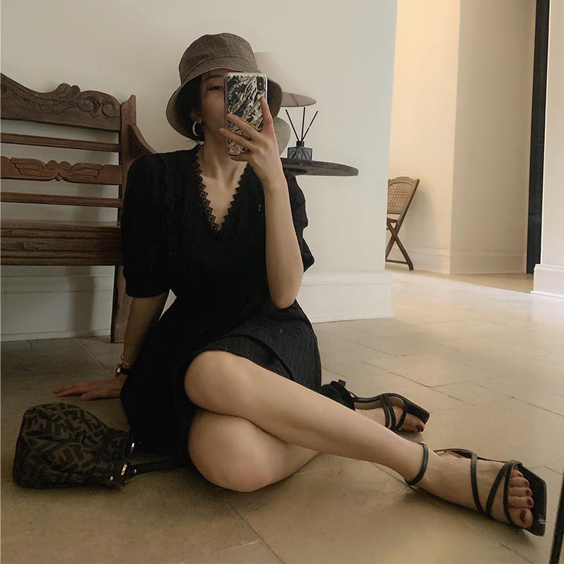 腿粗腿胖适合什么样凉鞋,腿粗夏天如何挑选凉鞋