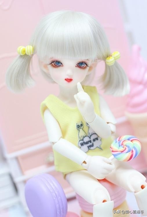 单眼皮韩国童装小模特,韩国风童模走秀