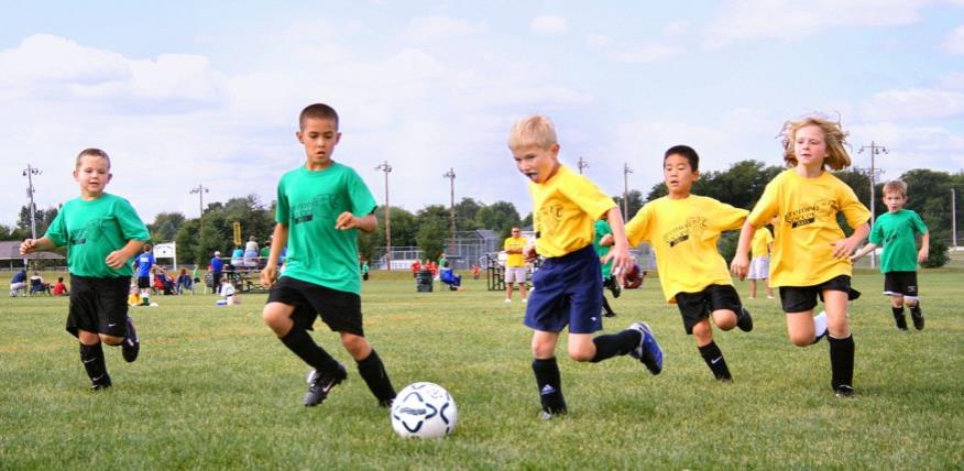 让小孩看球赛对踢球有帮助吗,孩子去外面踢球比赛好吗