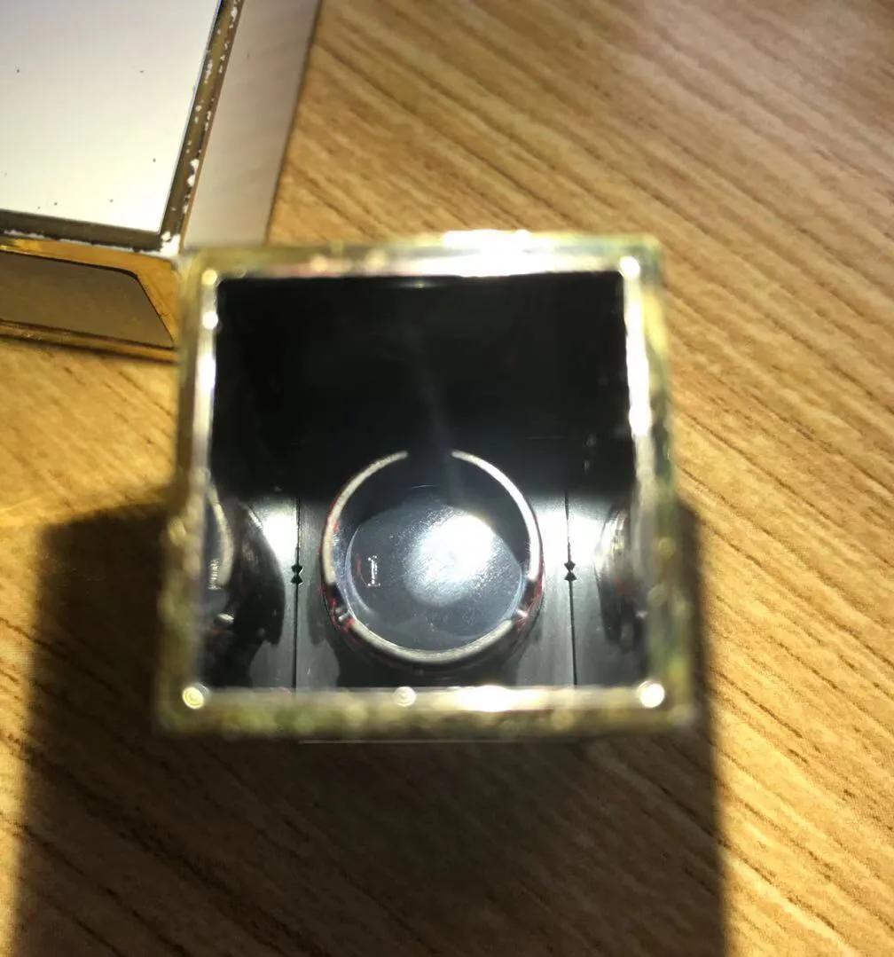 tf口红真假辨别味道,tf口红真假辨别图解