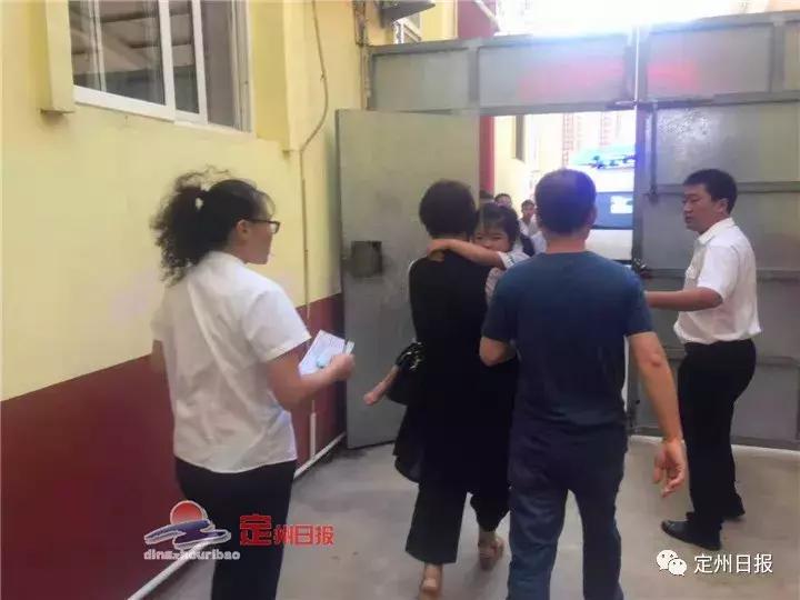 与时间赛跑抢救生命纪实,与时间赛跑抢救断臂小孩