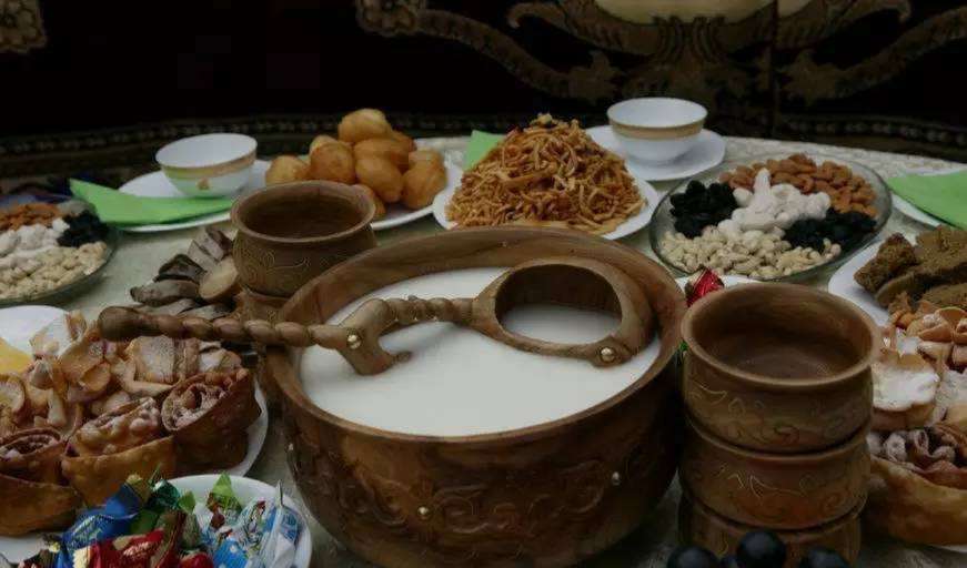 呼伦贝尔奶酒马奶酒非遗,内蒙奶酒是什么味