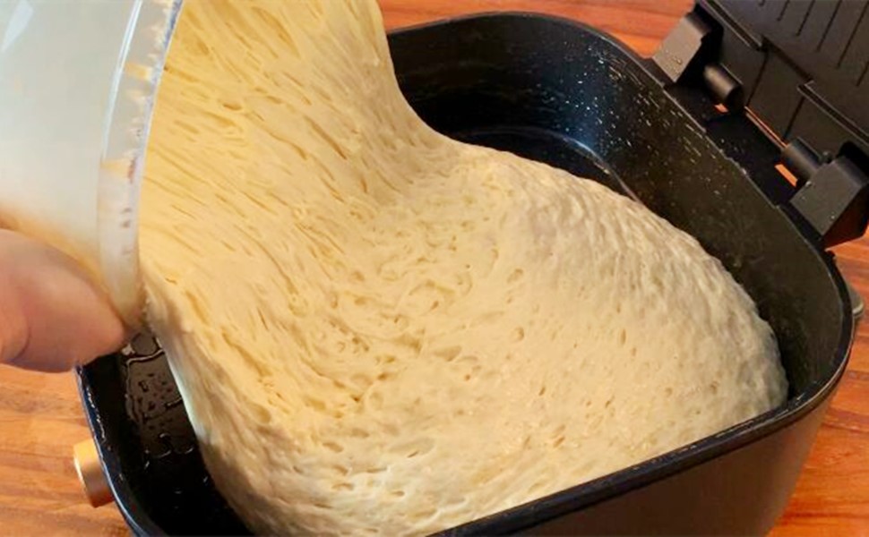 早餐发面饼怎么做又软又香,早餐想吃发面饼手不沾面就能做好