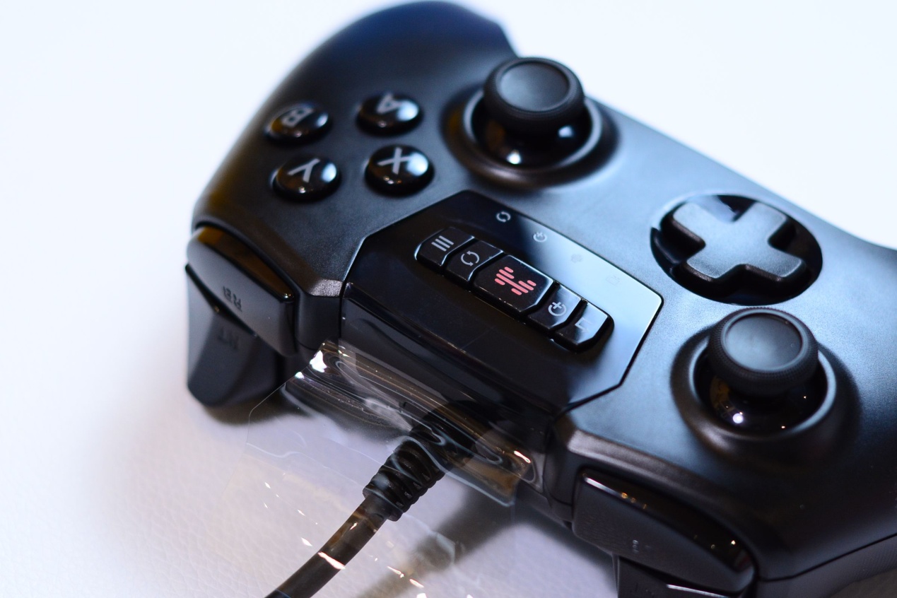 北通斯巴达游戏手柄连接switch,北通斯巴达3手柄连iphone玩游戏