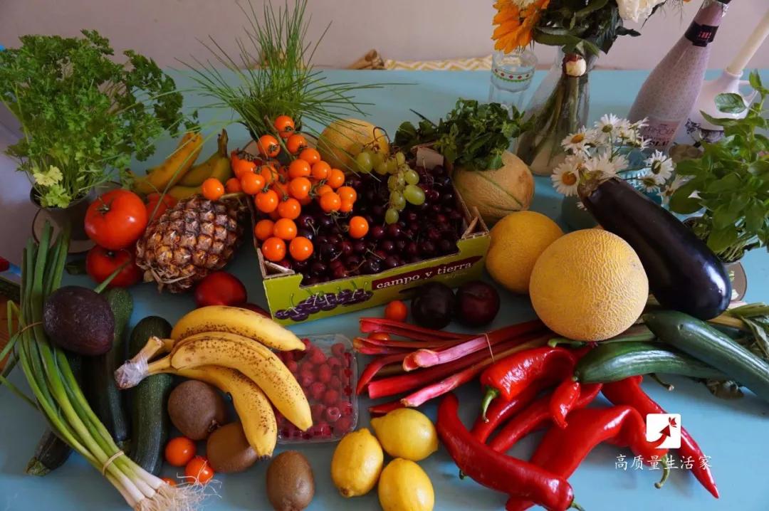 让皮肤水嫩嫩的8种食物,皮肤最爱的6类食物是什么