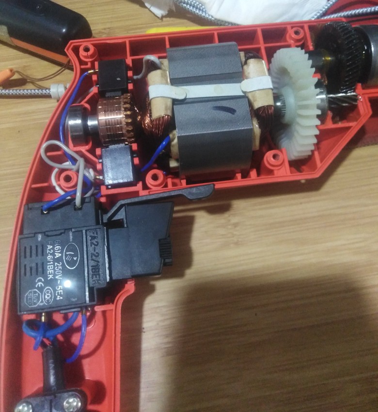 手电钻内部构造,手电钻的各组成部分图片