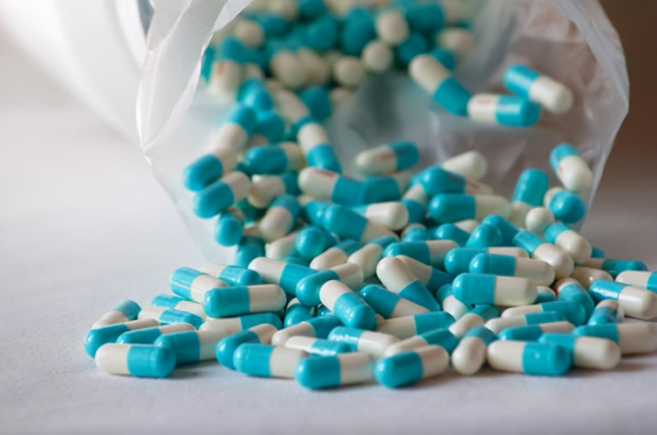 阿莫西林不是治疗细菌感染的吗,阿莫西林不是消炎药