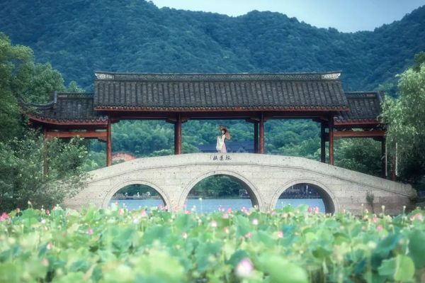 24个杭州古风拍摄地，随便一按都是张武侠大片！