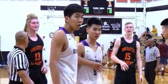 清华附中篮球砸头,清华附中被球砸