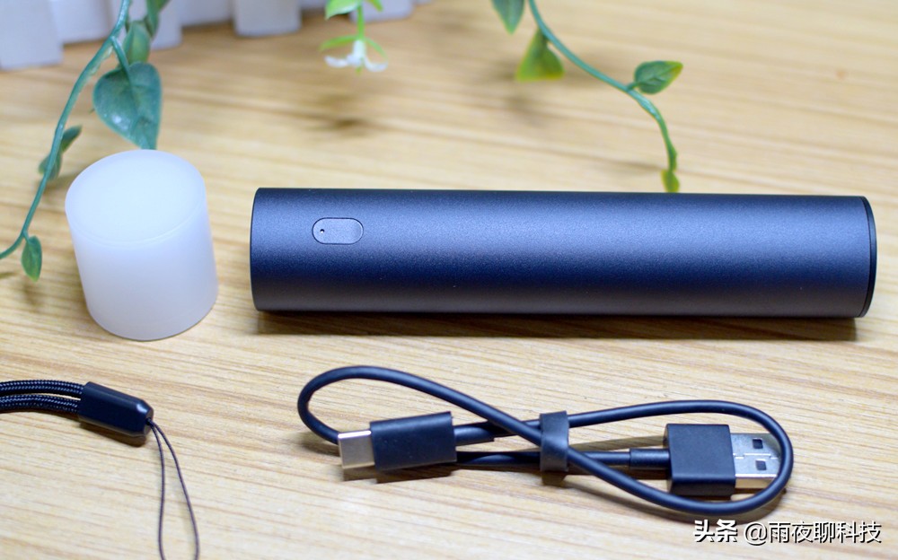 小米生态链强光手电筒,小米超亮手电筒