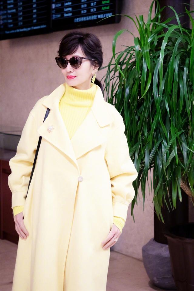 65岁赵雅芝穿衣真不服老,66岁赵雅芝穿古装气质出众