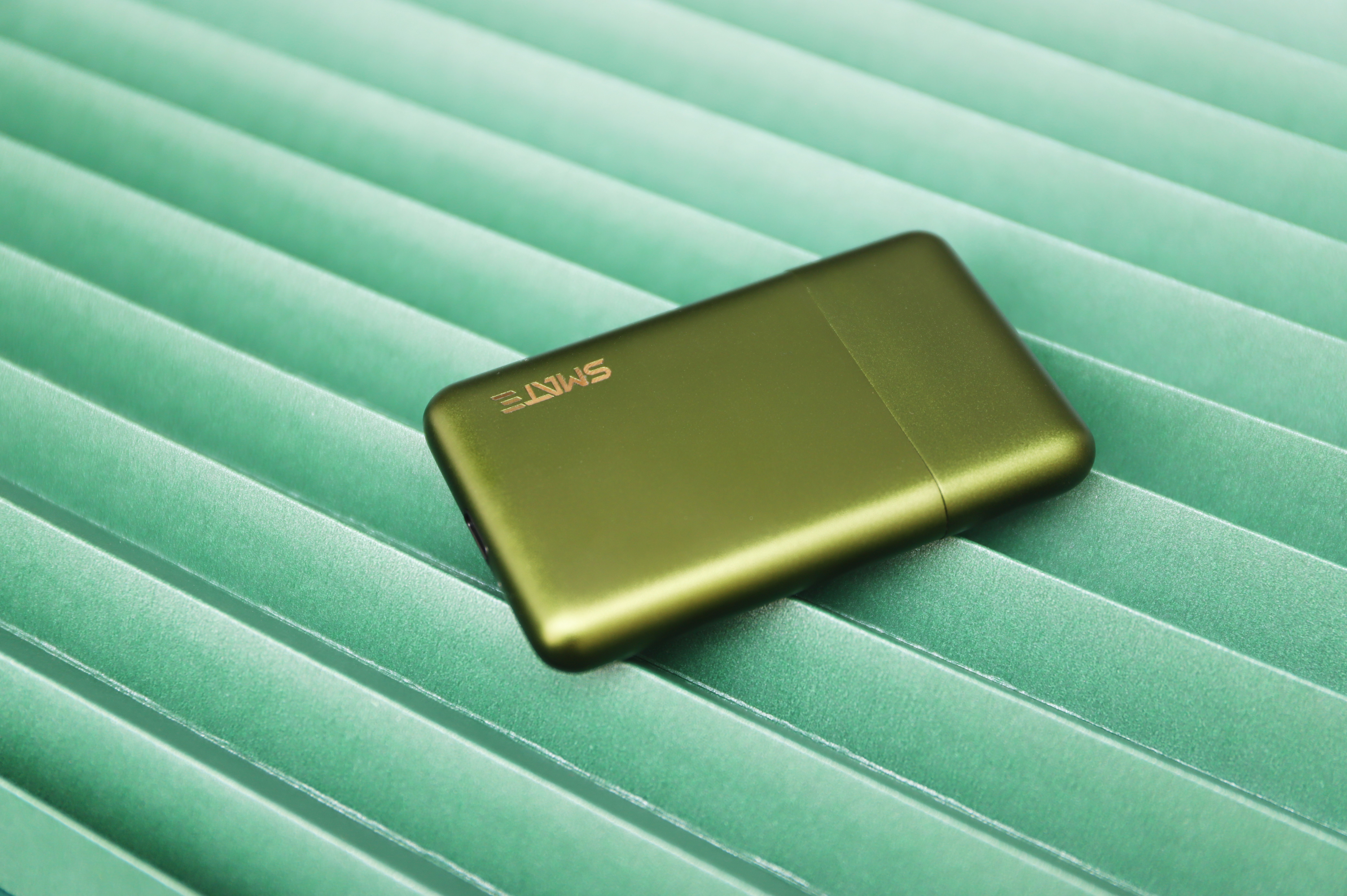 小米须眉便携式剃须刀,剃须刀小米须眉