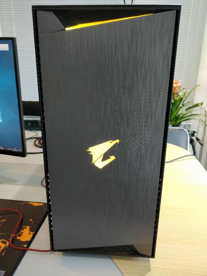 满足所有想象！雷霆世纪AORUS757游戏电脑评测