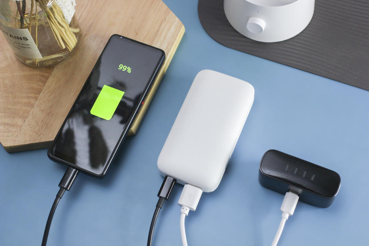 爱国者充电宝10000mah37w,爱国者aigo充电宝x10p拆解