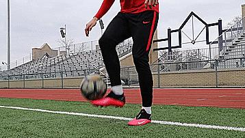 简单易学颠球技巧,八种颠球技巧口诀