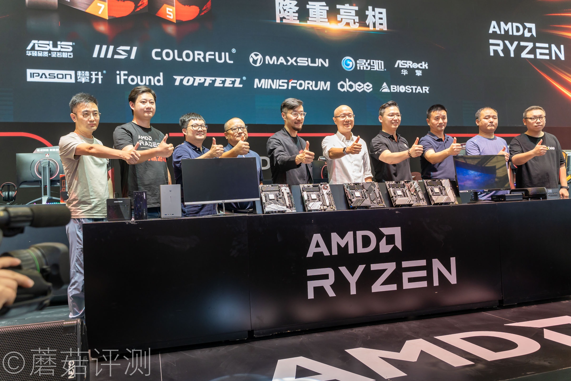 又有啥好玩的？蘑菇带你逛ChinaJoy2021，硬件、车和漂亮的小姐姐