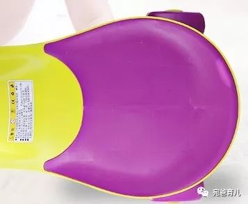 平衡车扭扭车和滑板车哪个好,一岁多买扭扭车平衡车滑板车