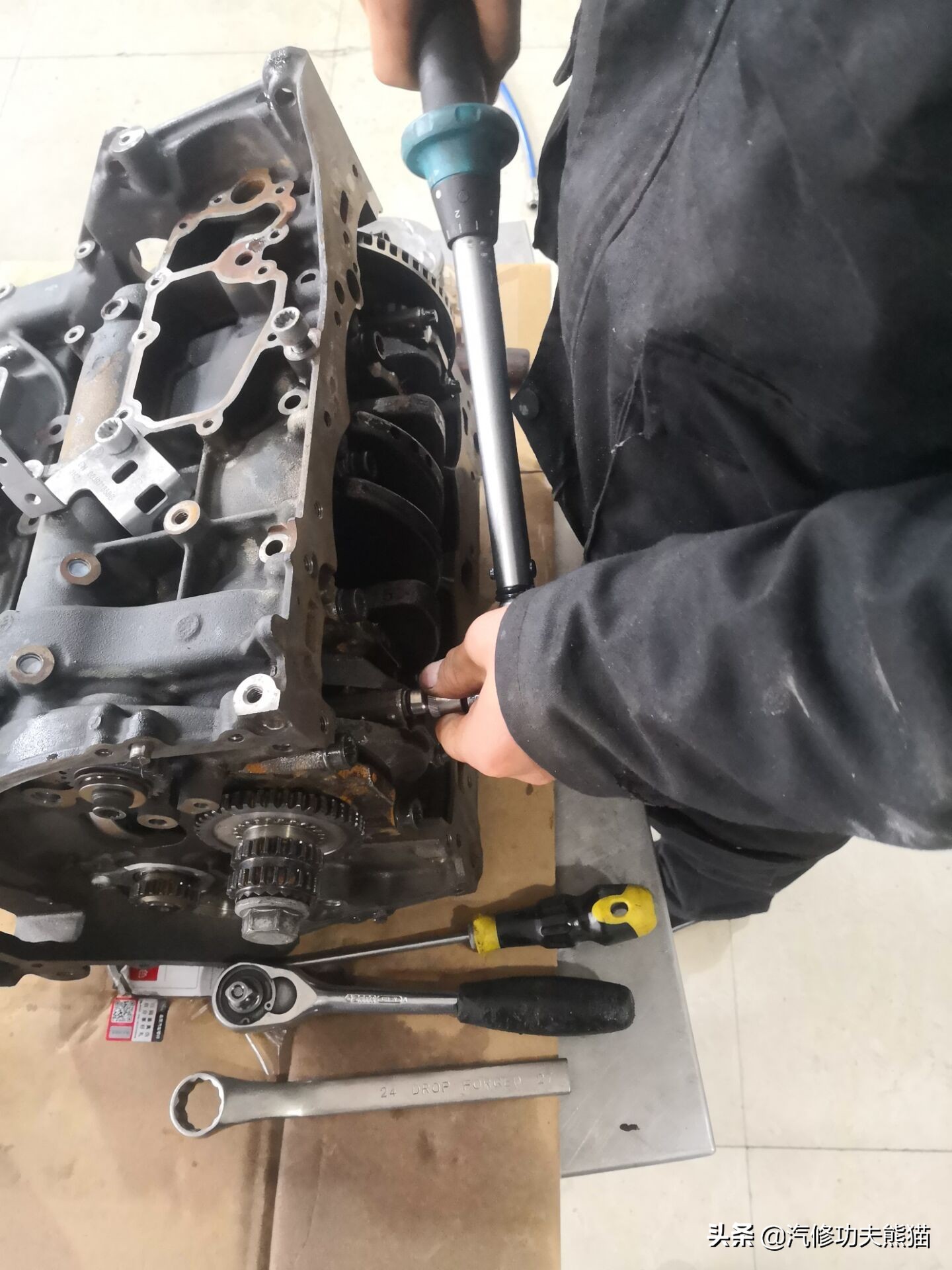 10年斯柯达昊锐1.8t烧机油怎么整,斯柯达昊锐烧机油500公里烧一升