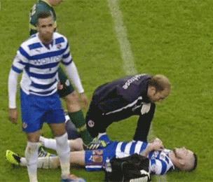 足坛搞笑瞬间加搞笑解说,足坛十大喜闻乐见搞笑瞬间