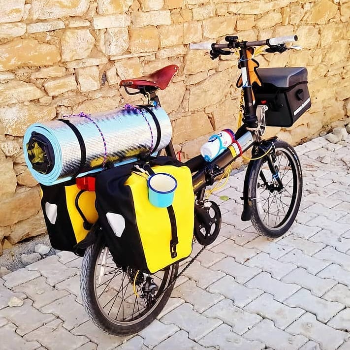 杭州母亲为了保护孩子不被狗狗打,杭州母亲护子遭狗主人暴打