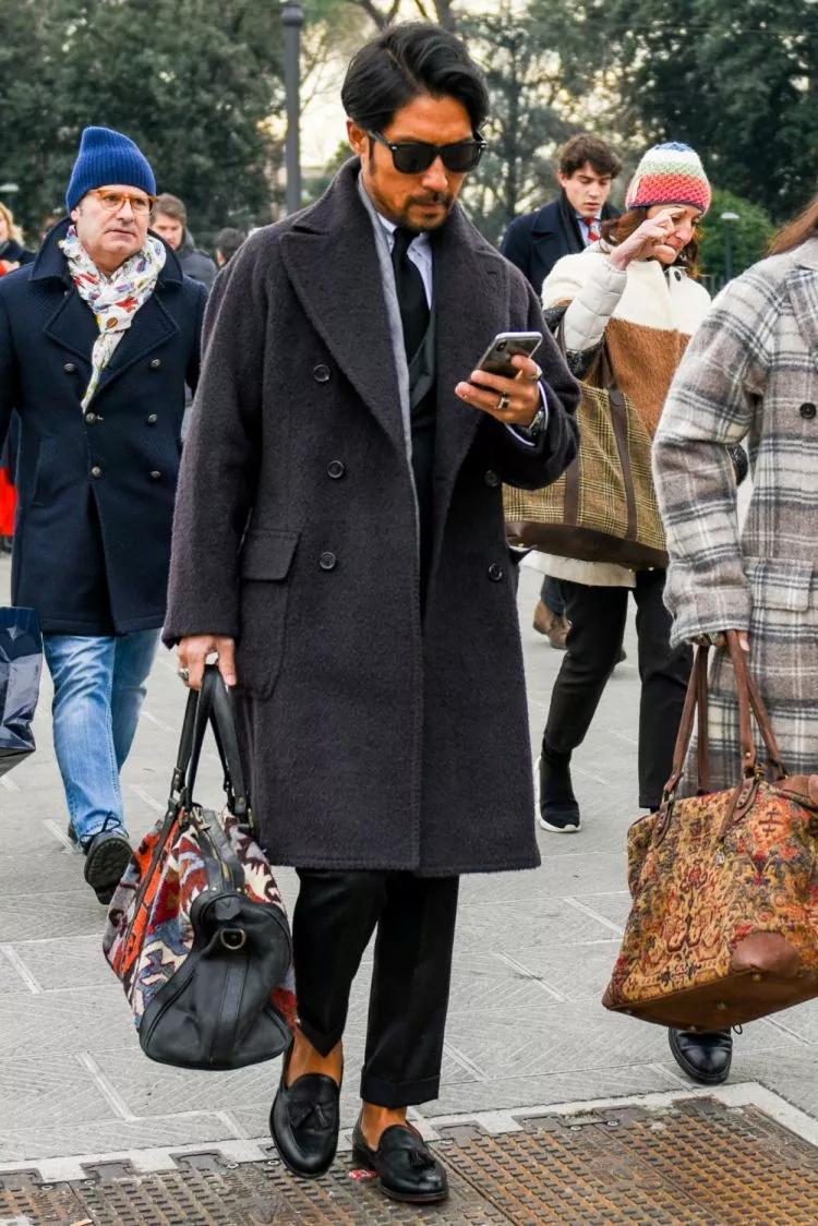 乐福鞋2024最新款简单大方,白鞋乐福款