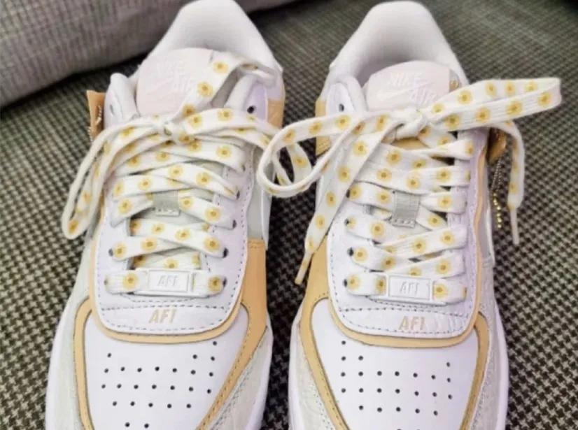 小白鞋烂大街是你没遇到这些款式,小白鞋问什么那么难穿