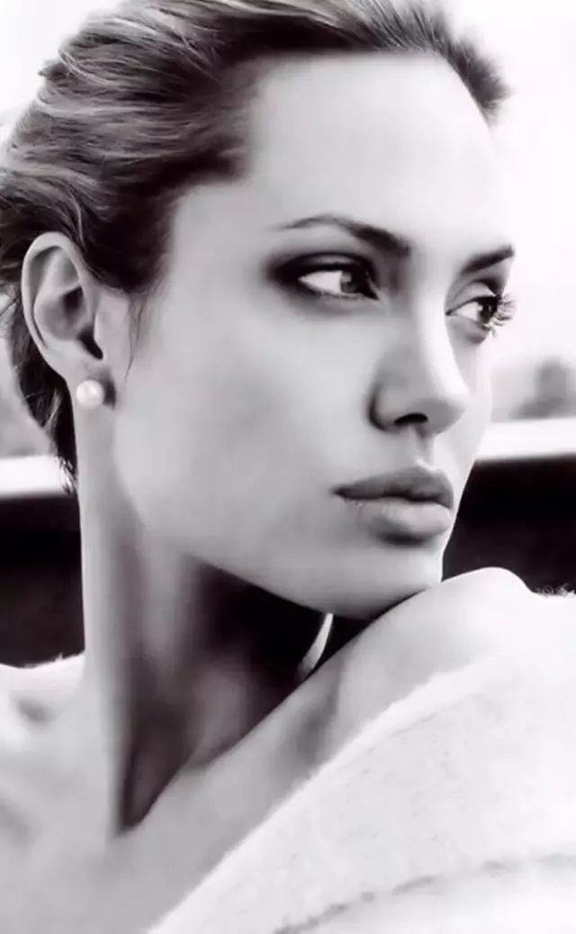 戴上珍珠发夹就是小仙女,当女人戴上眼镜