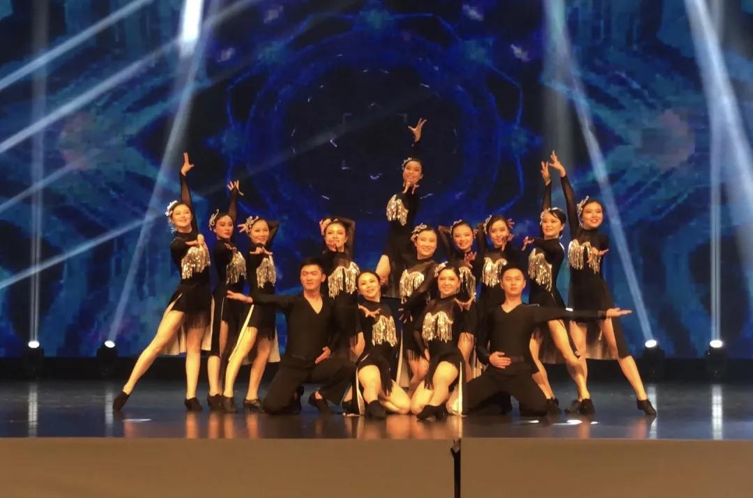 成都高新实验学校2023喜报,成都高新实验中学喜报2021