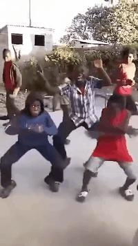 女朋友很漂亮但是有狐臭,女友有轻微狐臭怎么办啊