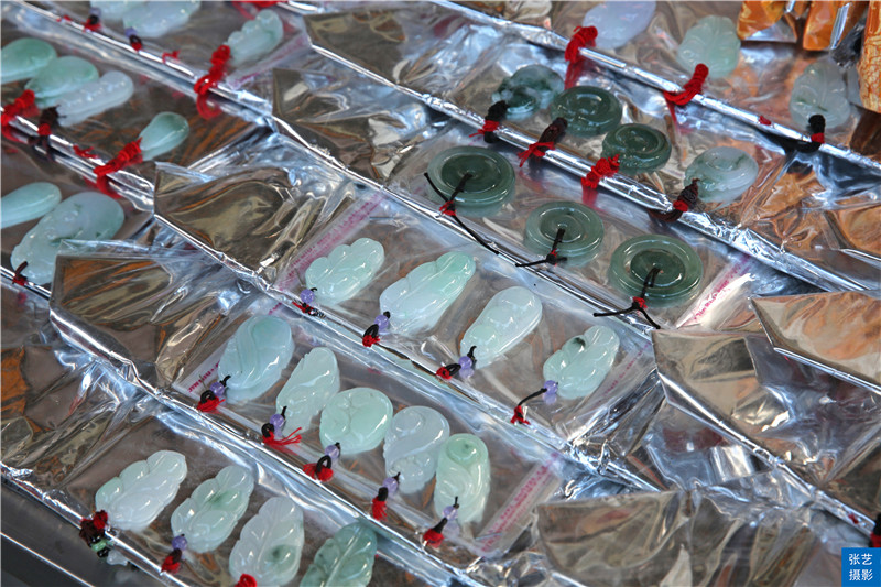 腾冲玉石老店,腾冲玉石交易集市