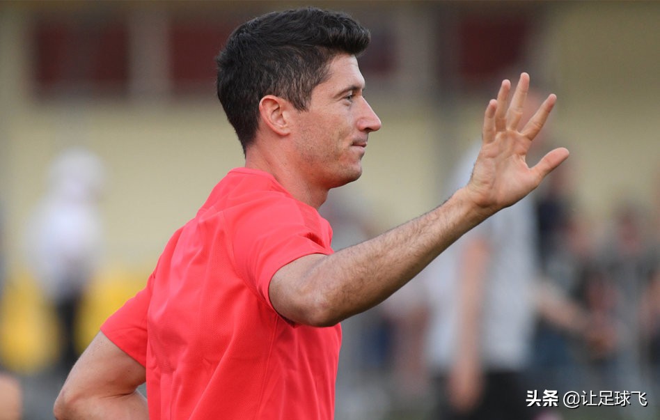 莱万纪录,德甲莱万多夫实际的5球纪录