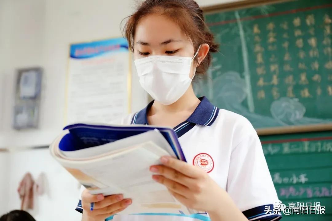 南阳油田第一中学2001级,南阳市油田第一中学评分