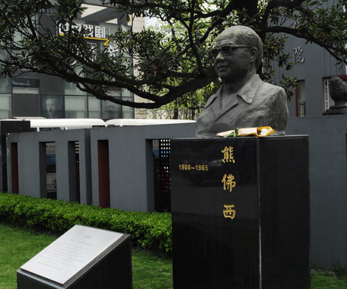 女子求婚失败后求复合,求婚后抛妻弃子结婚