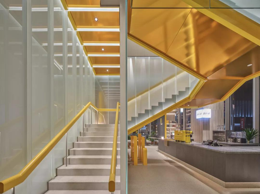 麦当劳发展空间,麦当劳中国总部大楼照片