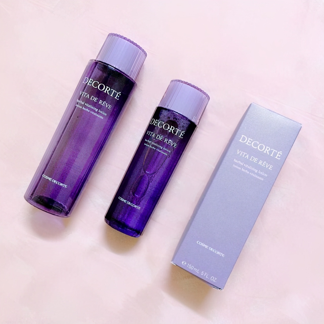 控油补水的爽肤水适合学生用,油皮补水爽肤水推荐平价学生