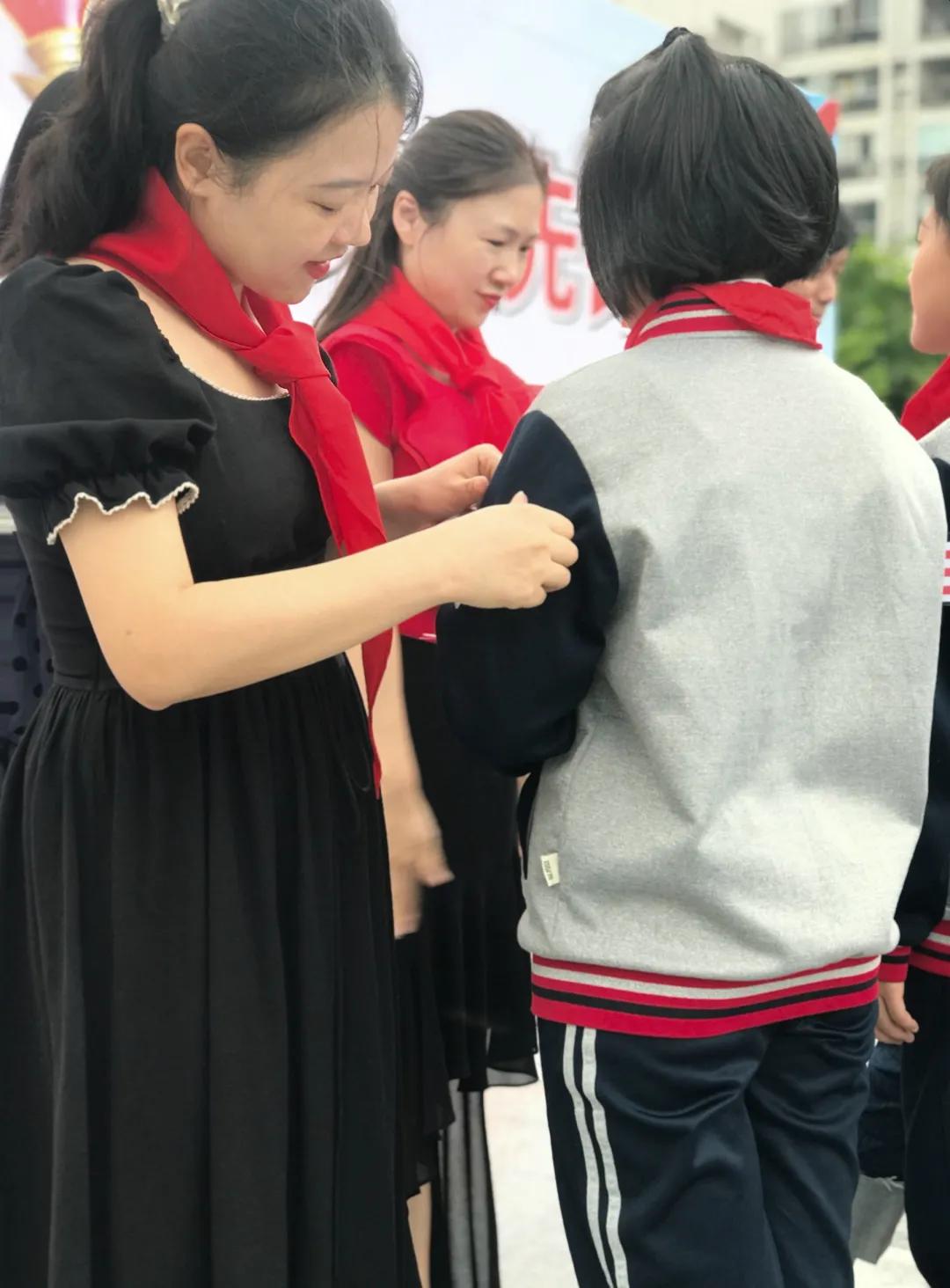 “展翅中国梦，腾飞我少年”福州市晋安区实验小学“从小学先锋，长大做先锋”少先队建队日系列活动简报