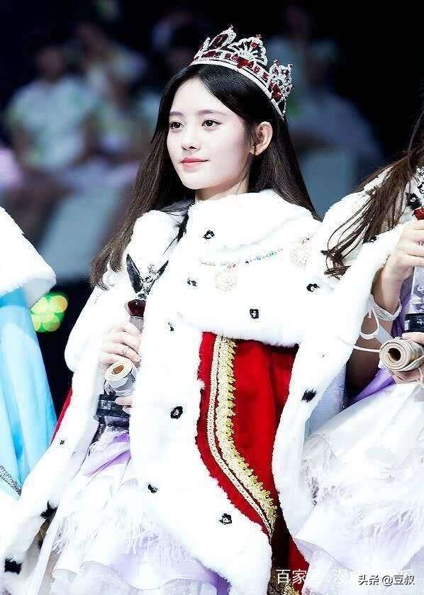 4000年一遇的美女鞠婧祎获奖,鞠婧祎学历是高中还是中专