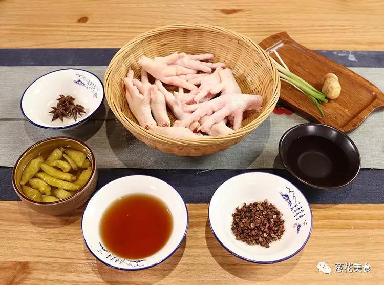 大厨泡椒凤爪最正宗的做法,自己在家做泡椒凤爪教程