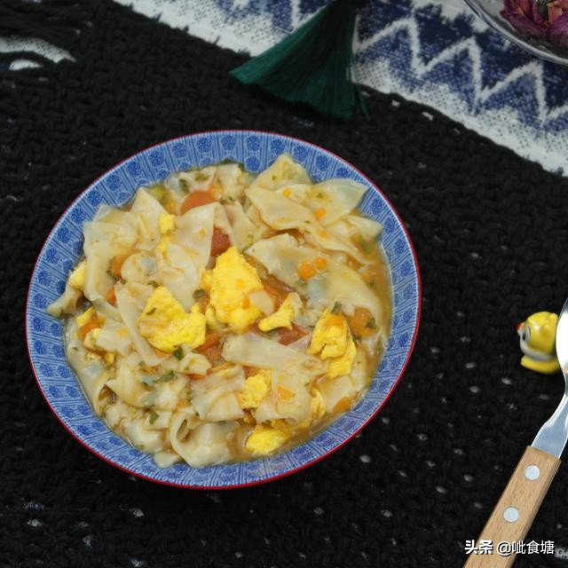 夹心面条的做法家常,手工蔬菜面条怎样做又劲道润滑